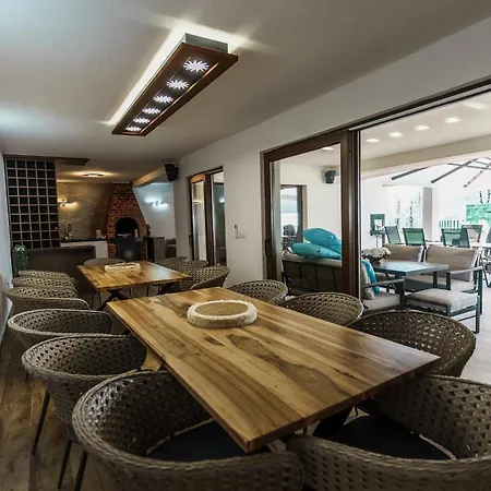 Sunce Villa